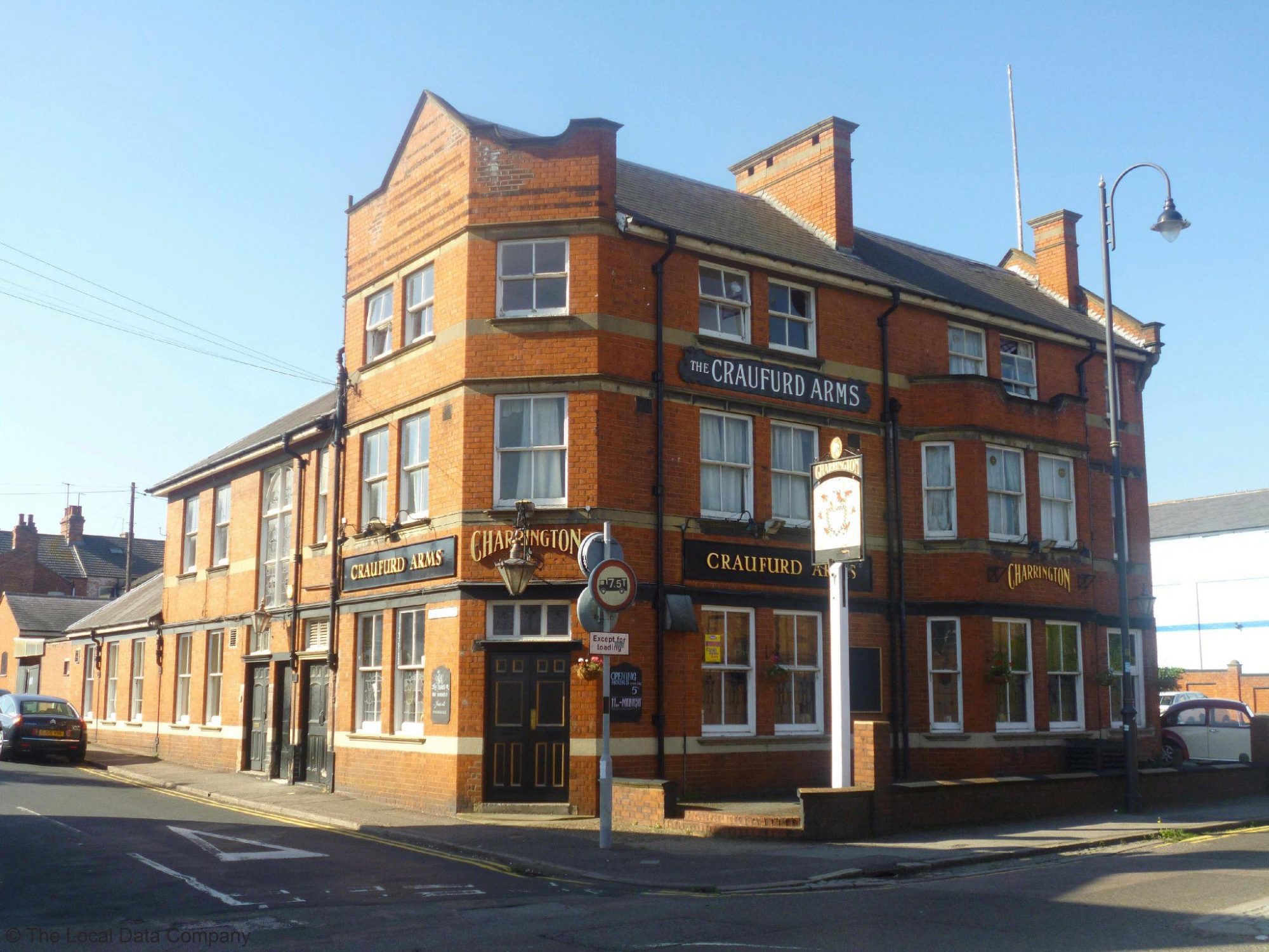 New community pubs link to libraries, computer clubs … even giving blood
